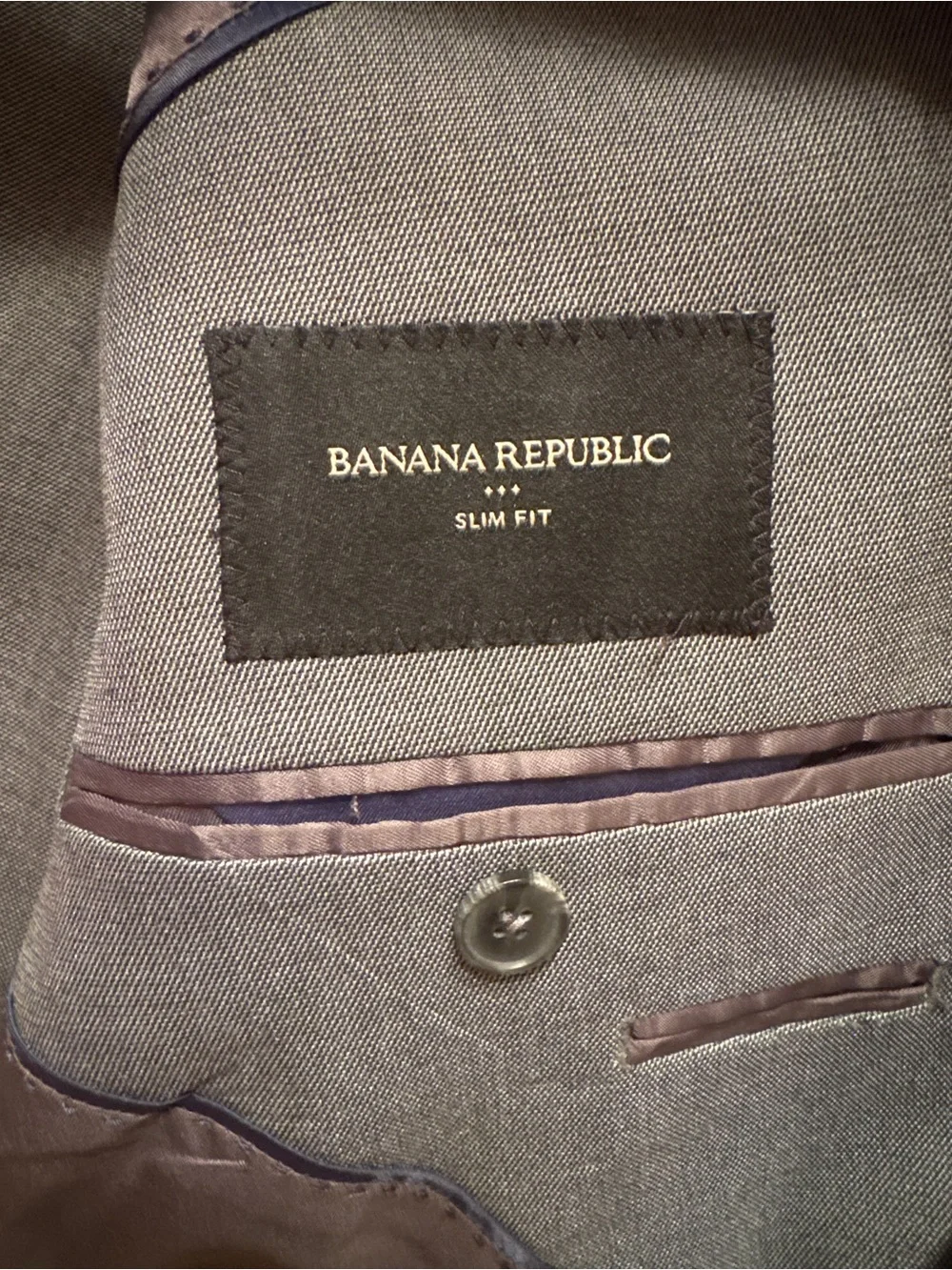 Banana Republic Men's Gray Sharkskin Suit - 42R Jacket, 33x32 Pant - Slim Fit